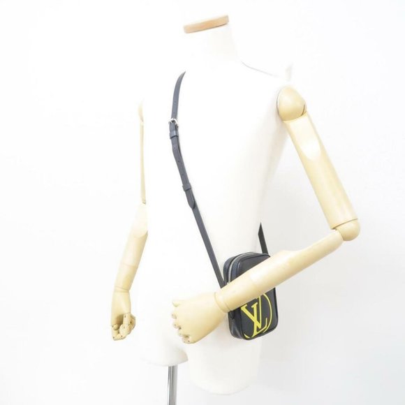 LOUIS VUITTON Epi Danube PM M55120 #260-003-935-7755 - Picture 8 of 8